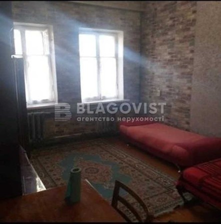 Продається 3 кімнатна  квартира в сталінці. - фото 1