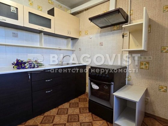 Продаж Чудової  2х-тної квартири Березняківська! Озеро Тельбін! Ключі Київ