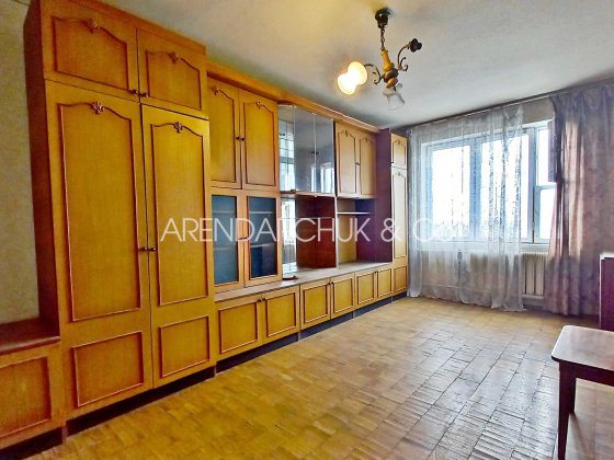 Продаж 2к квартири пр-т Івасюка Оболонь метро Героїв Дніпра Київ