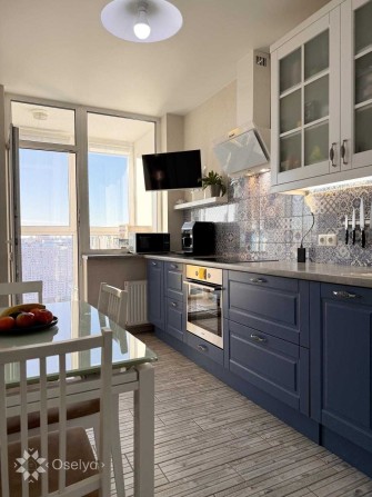 1 кімнатна видова квартира з ремонтом в Києві Дарницький Позняки - фото 1