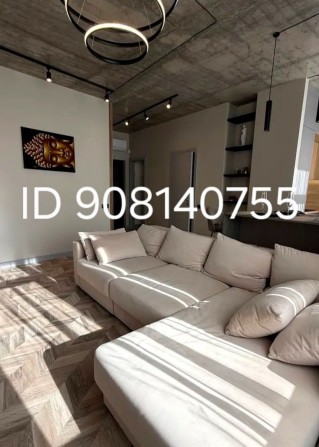 Продаж 2к. квартири на Ахматовій - фото 1