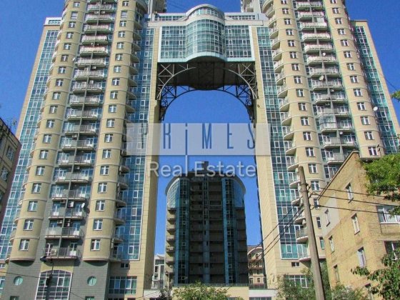 Продаж 3к квартири без ремонту, ЖК Тріумф, вул. Звіринецька, 59 Київ