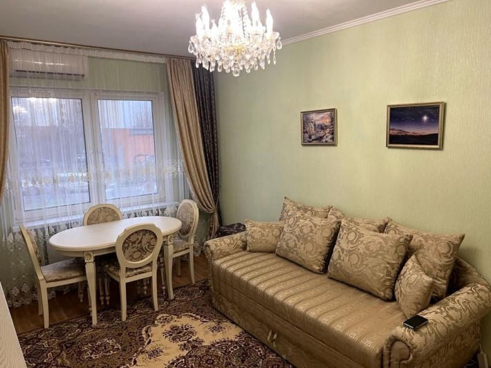 Затишна 1-кімнатна квартира вул. Милославська 2-В - фото 1