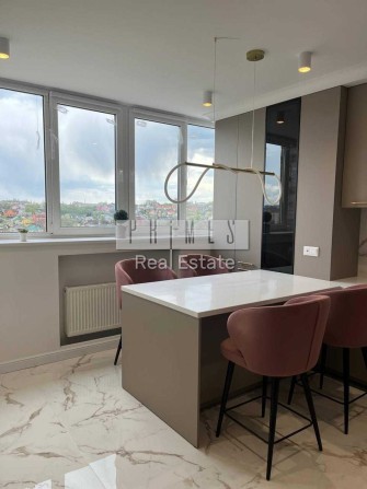 Продаж 2к квартири з ремонтом, ЖК Голосіїво, вул. Голосіївська 13б - фото 1