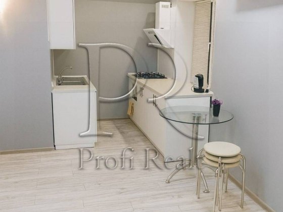 Продаж 1к кв ремонт/метро Оболонь/Малиновського/Азов/Йорданська Киев