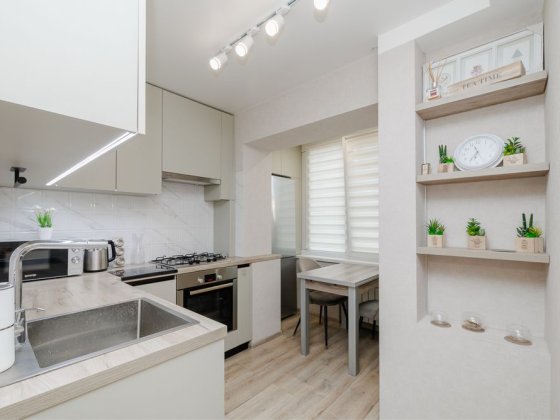 Продажться 1-кім. кв. з якісним  ремонтом в Дніпровському р-н Без %% Київ