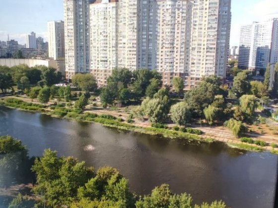 Продаю 1-кімнатну квартиру Ентузіаствв,27 13 поверх ГАЗ,НОВІ ЛІФТИ Киев