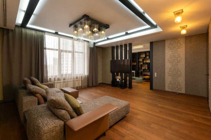 Ліпки Новопечерські,Липки,Печерськ  вул.Верхогляда Андрія 16 - фото 1