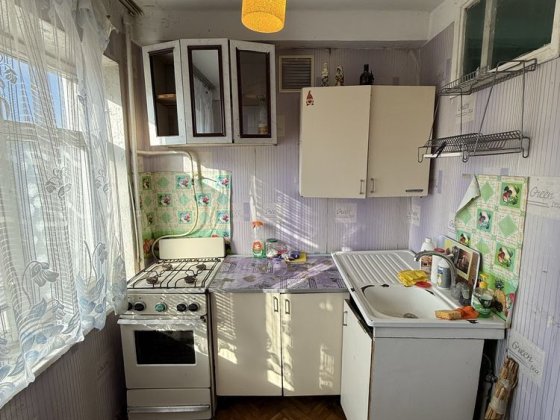 Воскресенка. Продам однокімнатну квартиру 33 кв м. БЕЗ РІЕЛТОРА Киев