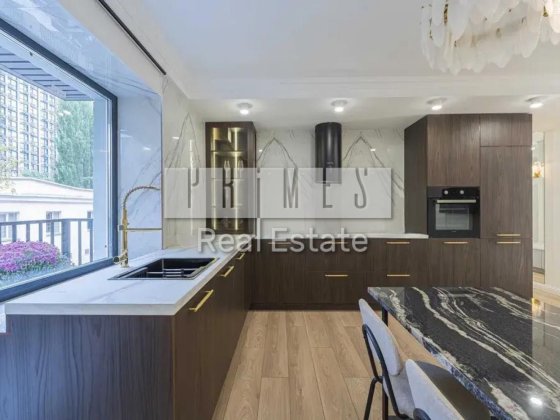 Продаж 3к квартира 75м2 ремонт центр Велика Васильківська 131 Печерськ Киев