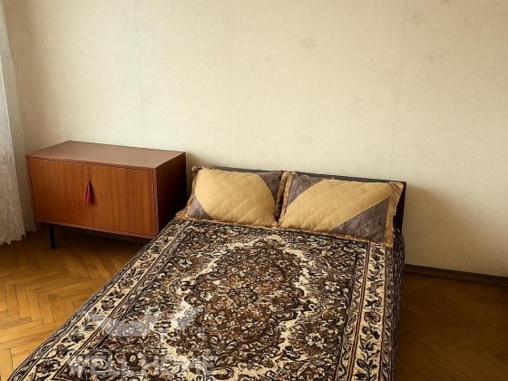 Продаж квартири 3к Миропільська, 3 м.Чернігівська Київ Киев