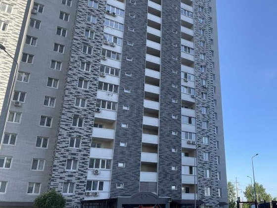 ЖК Ревуцький.вул.Ревуцька 54а. 2 кім. 78 м2, ремонт.Без комісії! Киев