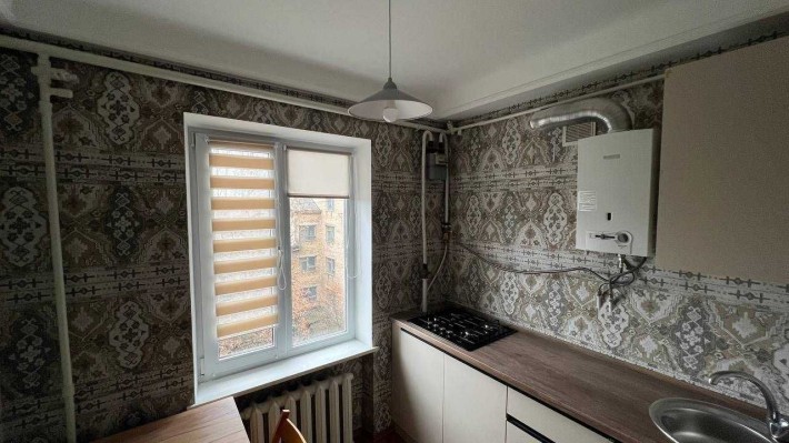 Продам 2-кімн. Бойчука Михайла вул. 6а, 44 м.кв. з ремонтом. - фото 1