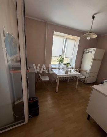 Продаж 1 кімн. по вул Левка Лук"яненка 2м., метро Героів Дніпра. - фото 1