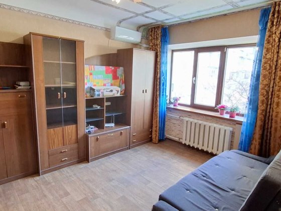 Продаж квартири вул. Автозаводська , цегляний будинок, Київ