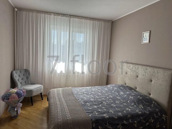 2 кімнатна квартира, метро Позняки, вулиця Анни Ахматової Киев