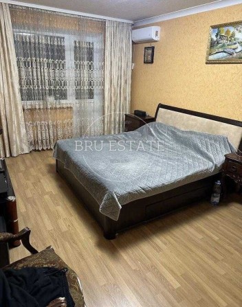 Продам гарну 2к кв на низькому поверсі 3-у поверсі вул Червоної Калини - фото 1