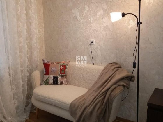 Продам 3-кімнатну 78,2 кв. м с ремонтом на вул. Ревуцького, 18 Киев