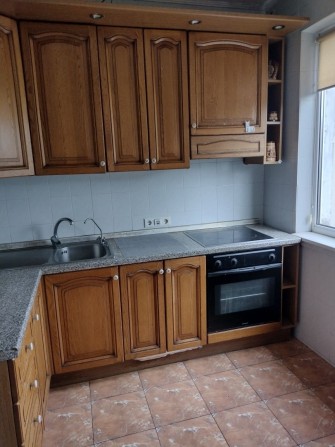 Продам 3-к. кв, м. Героев Днепра 3 мин. пешком, ул. Героев Днепра 22 - фото 1