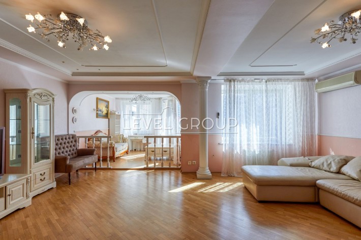 Продам 3к квартиру. 151 м2 проспект героїв Сталінграда 24а (Івасюка) - фото 1