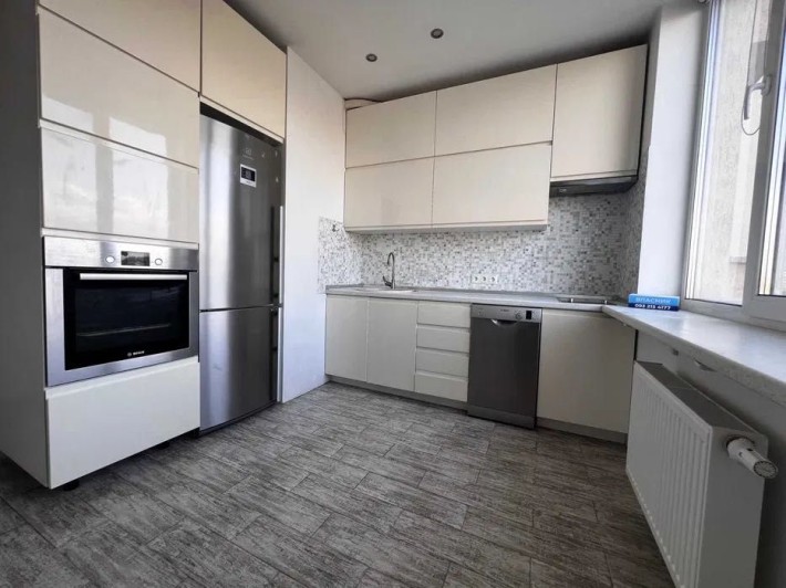 Низький поверх Продається 2х кімнатна - фото 1