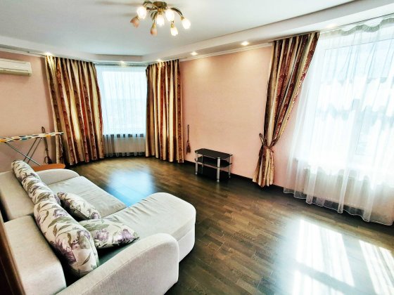 ГЕНЕРАТОР!  Продаётся 1 комнатная квартира 56м2 возле метро Осокорки Київ