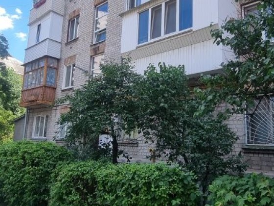 Продам 1 кімнатну квартиру вул. АЛМА-АТИНСЬКА,89А Київ