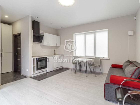 Квартира в таунхаусі, 1к. Євроремонт. 57-а Садова, 1, Дарницький район Київ