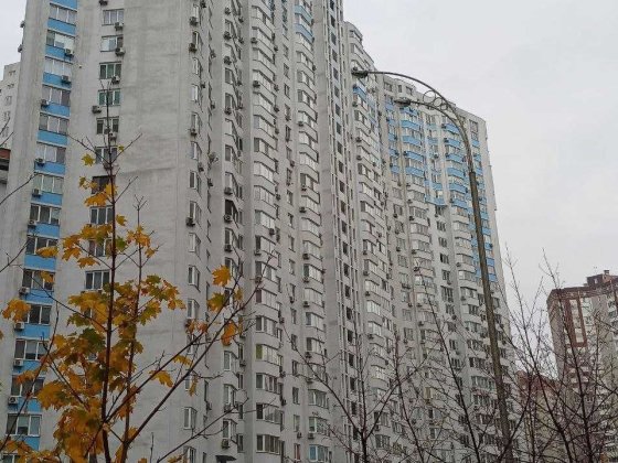 Продам 2 кімн.квартиру,Дарницький,  Осокорки, вул. Чавдар Єлізавети 13 Киев