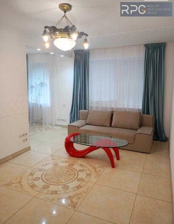 Продаж 2к квартири Печерський узвіз 11 метро Кловська - фото 1