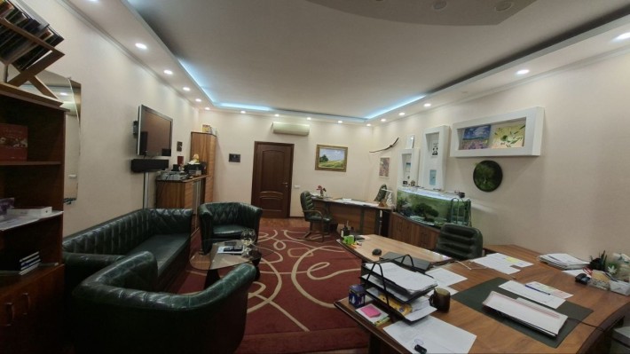 Печерск  метро центр  ЖК Митець - фото 1