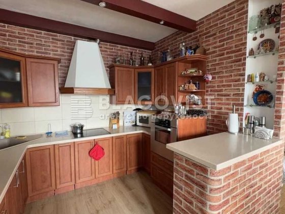 Простора 3-кім., Лікоград, вул. Рудницького, 13, метро Васильківська Киев