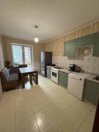 Шикарна двокімнатна квартира у Дніпровському районі від власника - фото 1