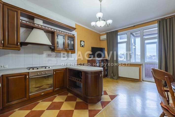 Продаж 2к Старонаводницька Лесі Українки Коновальця Печерськ - фото 1