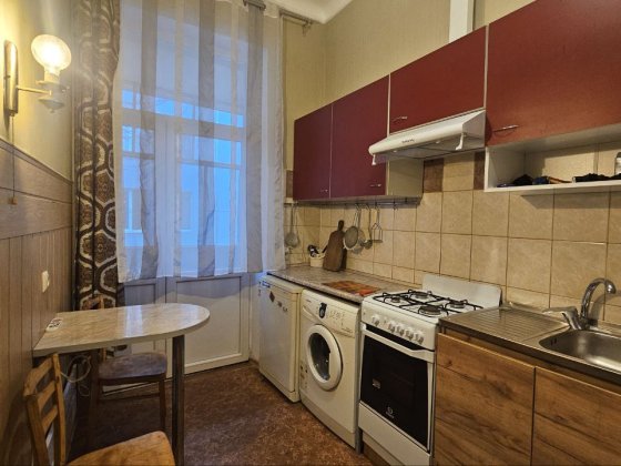 Оренда 1-к.кв-ри з балконом на О. Степанівни (недалеко від ЖД) Львів