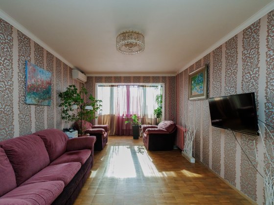 Продаж 4-кім.кв.в Деснянському р-н Червоної Калини 74/9 Киев