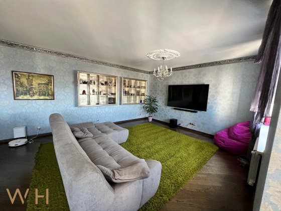 Продаж пентхаусу 239m² 5 кім. Вул. Срібнокільська 22, Осокорки Позняки Киев