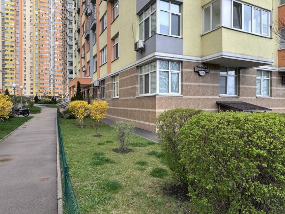 Продаж 3-кімнатної квартири, вул. Кульженка 31А, ЖК Яскравий Київ