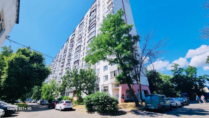Продам 3 комн.квартиру 75 кв.м. на ул.Полярной 3,Минский массив - фото 1