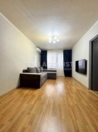 Продаж 2 кімнатної квартири Оболонський,вул.Иорданська 24 - фото 1