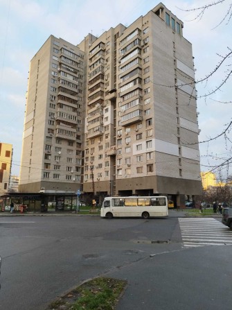 Урлівська 38. Продається 1-кімнатна 43.3  кв.м. - фото 1