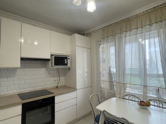 Продаж 3 кім.квартиру вул.Гмирі 18, метро 7 хв. Київ