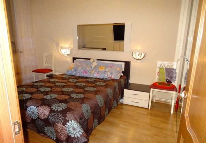 Продам 2-кімн. квартиру, вул. Червоноткацька 29 - фото 1