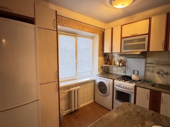 Продам без % 3.х кімнатну квартиру вул Миколайчука 7 Киев