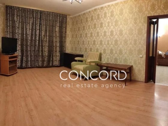 Троєщина. Метро Почайна. Олександри Екстер (Цвєтаєвої Марини) вул., 12 Київ