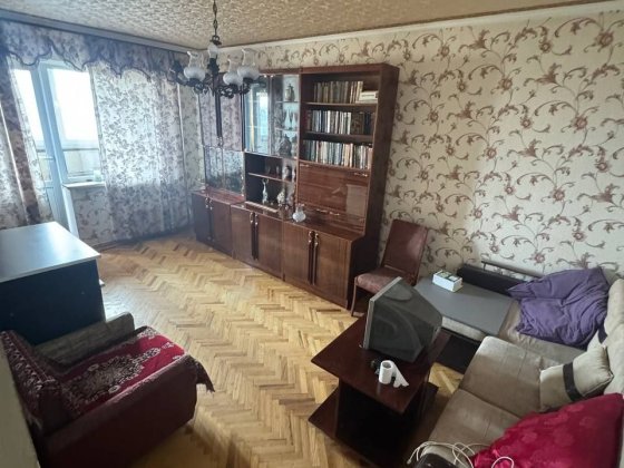 Продаж 2 кім, вул Каштанова 15, Деснянський, Троещина Київ