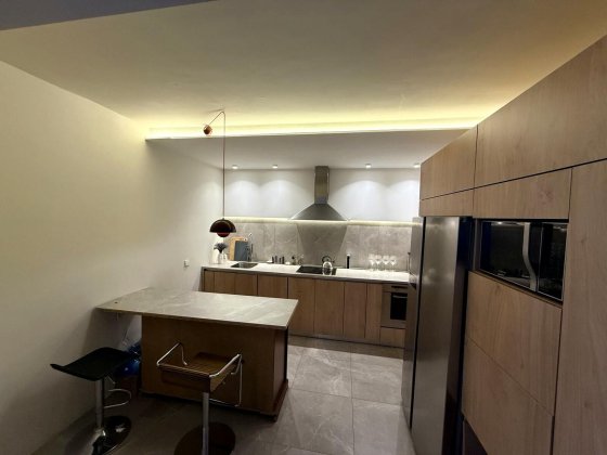 Сучасна 3-к квартира 100 м² з ремонтом в стилі  LOFT вул Бальзака 55-В Киев