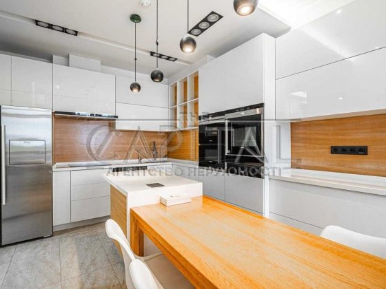 Найкраща ціна!ТЕРМІНОВО!Продаж/Квартира/145 м2/Печерский Київ