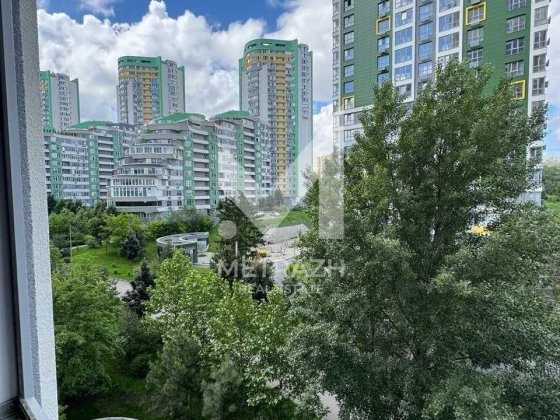 Смарт-Квартира в Закритому ЖК з Озерами та Бомбосховищем! Київ