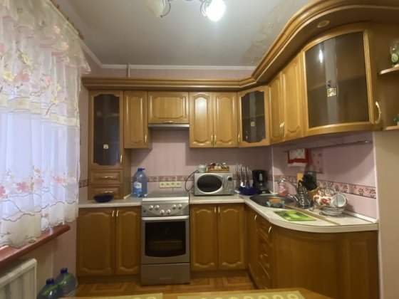 Продаеться трикімнатна квартира на Оболоні Північна 48а Київ